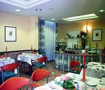 Hotel Mado Cologne